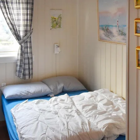 Three-bedroom In Blaksaeter Holiday home