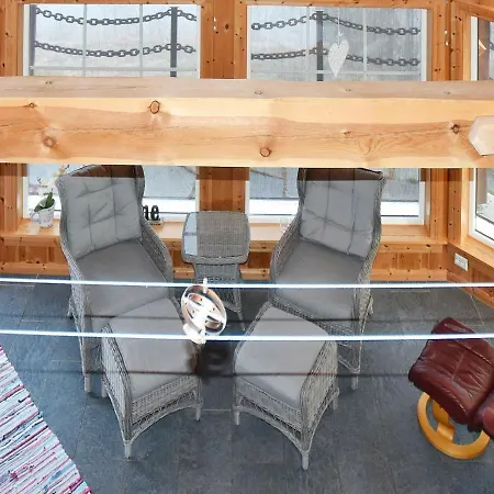 Holiday home Three-bedroom In Blaksaeter *